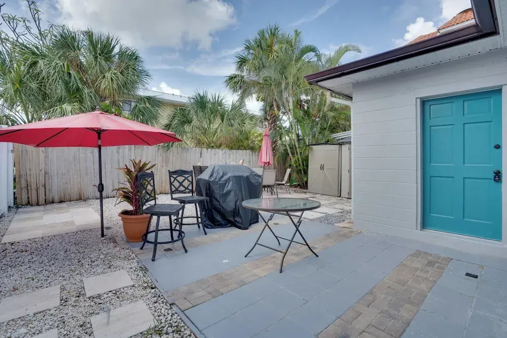 Walk to Redington Beach: Renovated Duplex w/ Patio