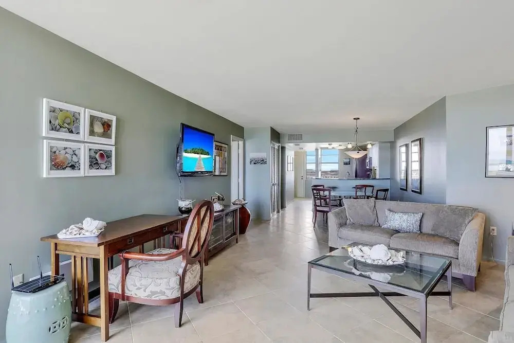 South Seas Tower 2-701