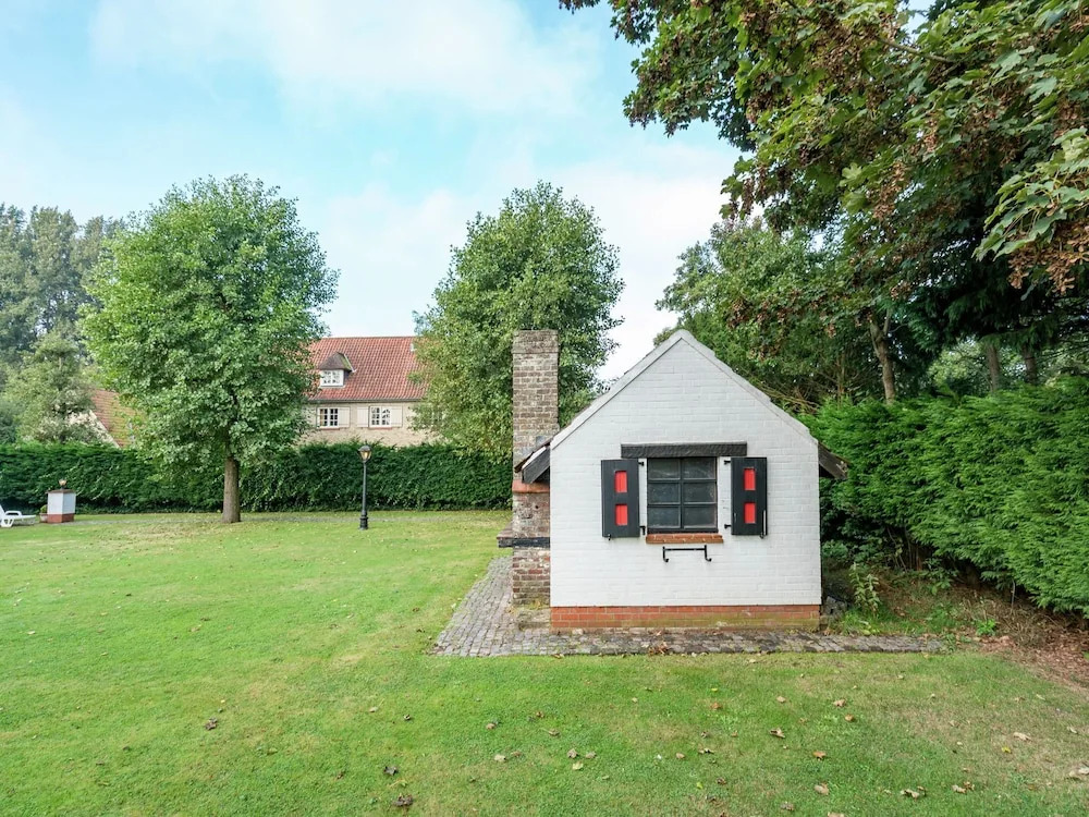 Cozy Holiday Home in Sint-idesbald With Sauna