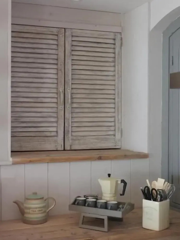The Beach House Studios & Suites