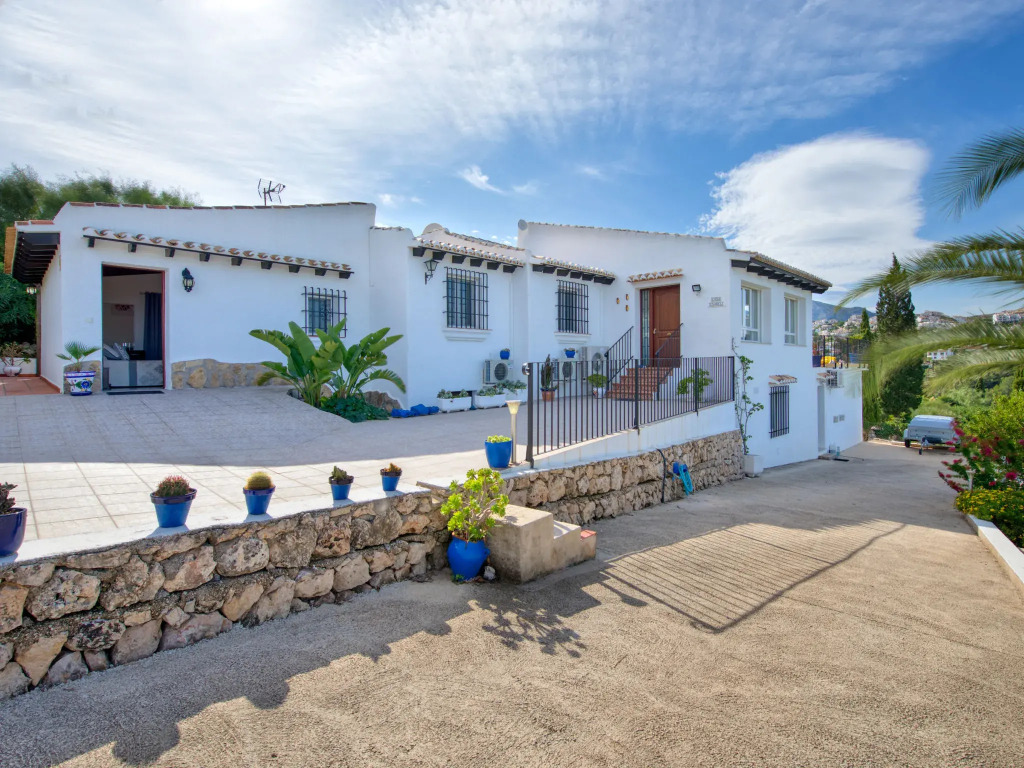 Holiday Home Isabel by Interhome