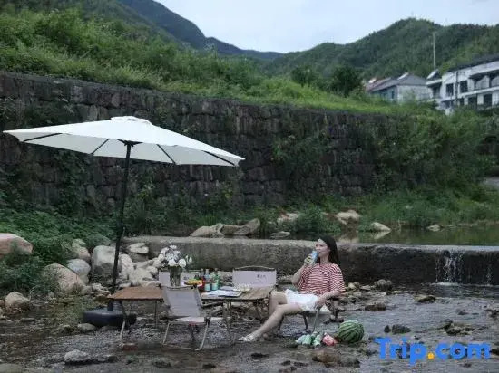 Anji Yuchuan Stream Tracing Swimming Pool Mountain View Villa