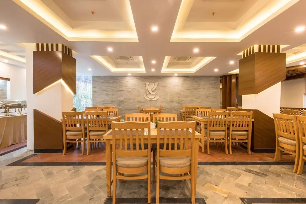 Hotel Golden Plaza