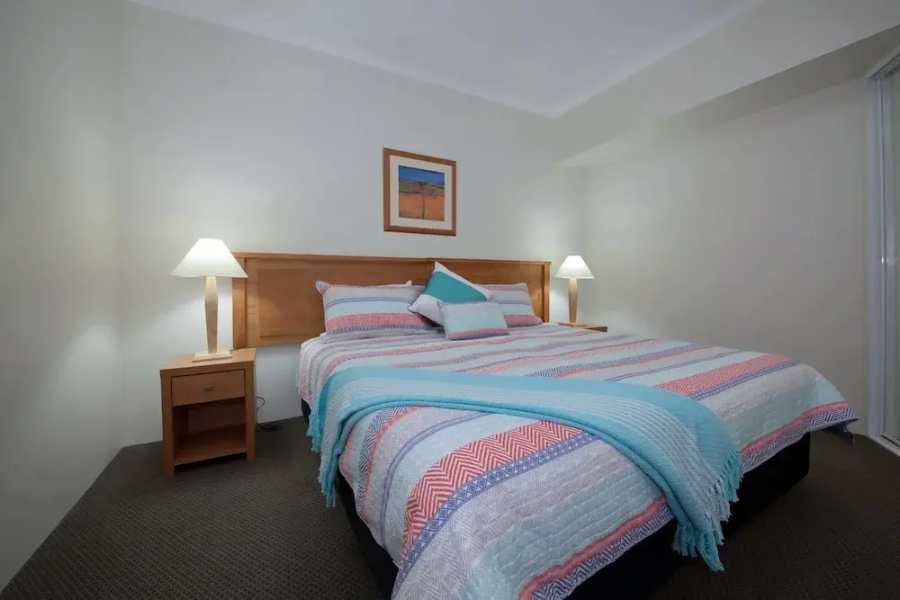 Barrington, 713/35-45 Shoal Bay Road
