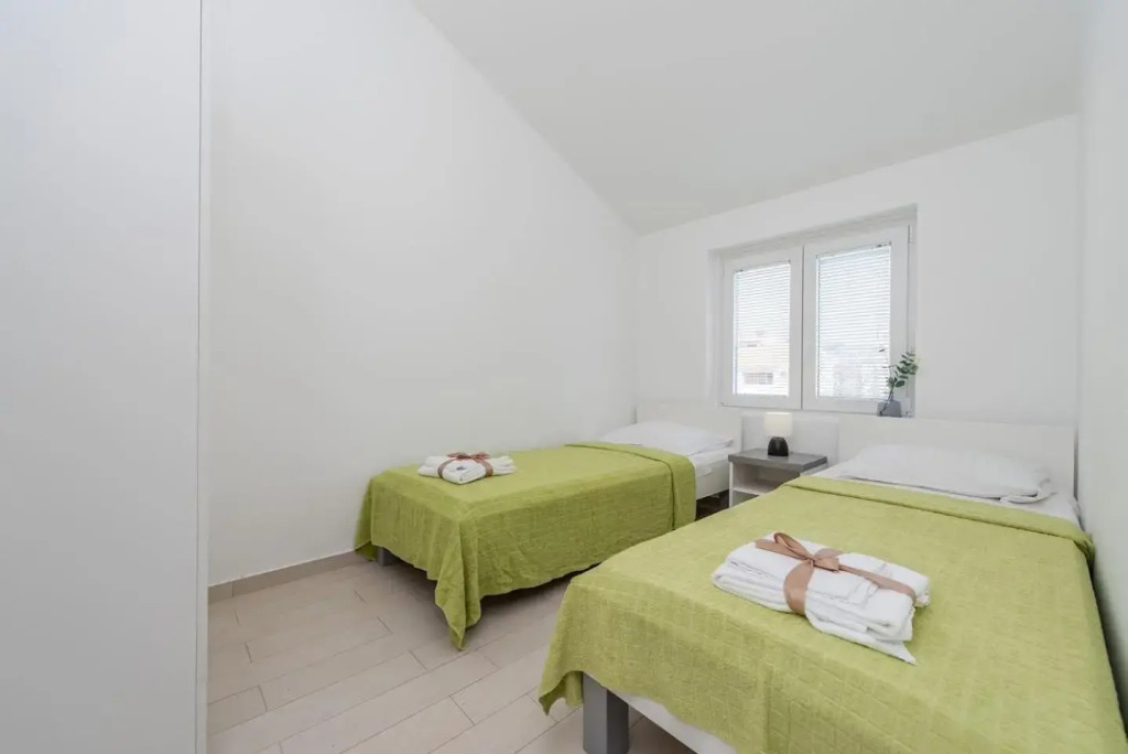 Vesna 2 city central apartment