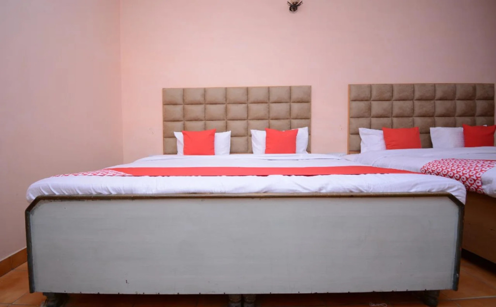 Hotel Kingsley By OYO Rooms