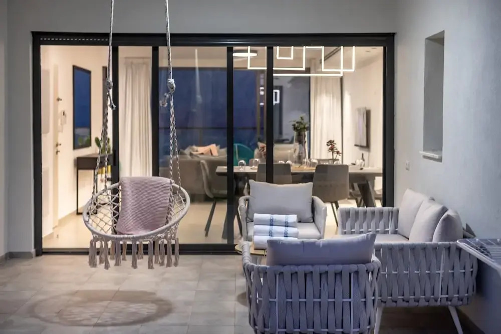 Dov Garden apartment with private pool