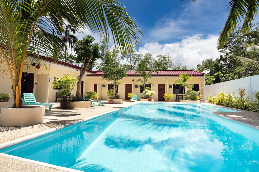 Entra Tourist Inn