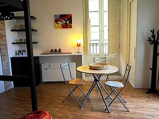 Apollonion Apartment