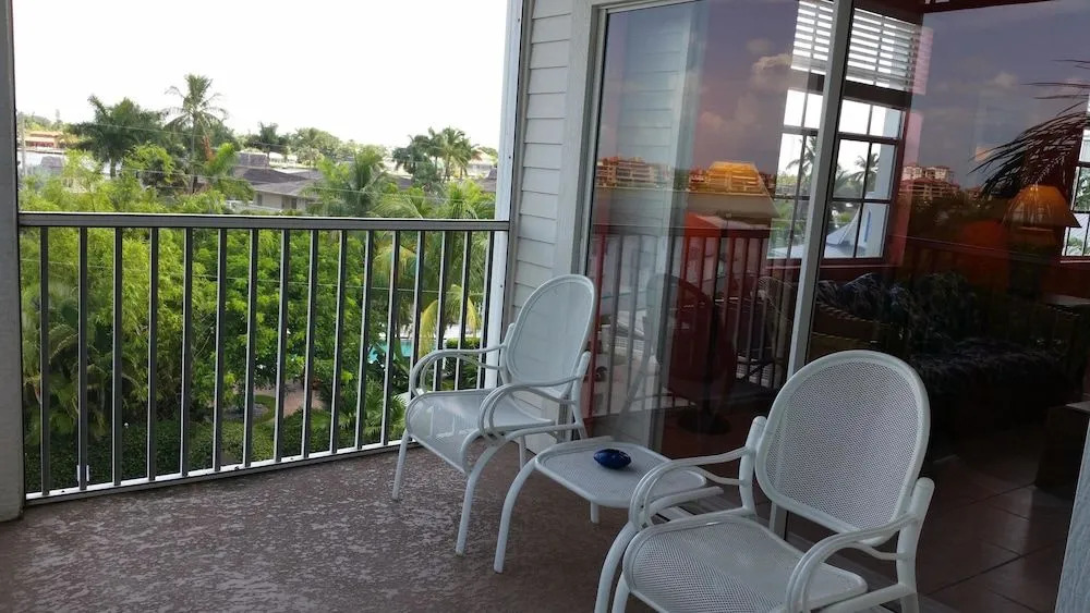Olde Marco Inn