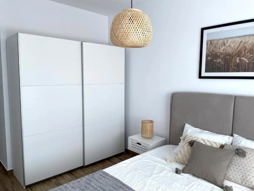 The Palm 1 - free parking central apartment