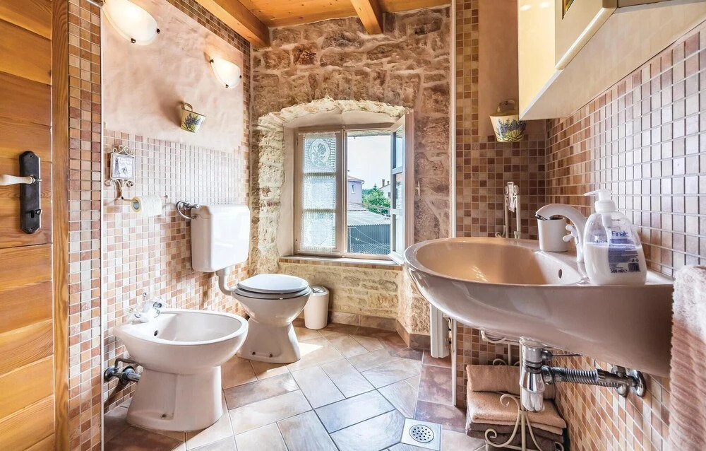 Beautiful Home in Marcana With Wifi and 2 Bedrooms