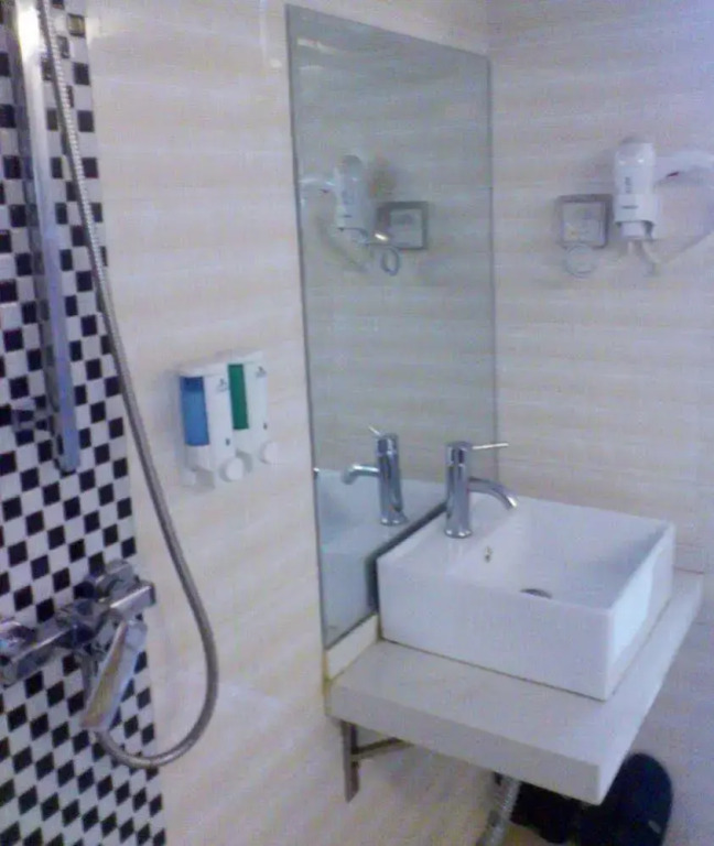Yuexiu Huafeng Hotel