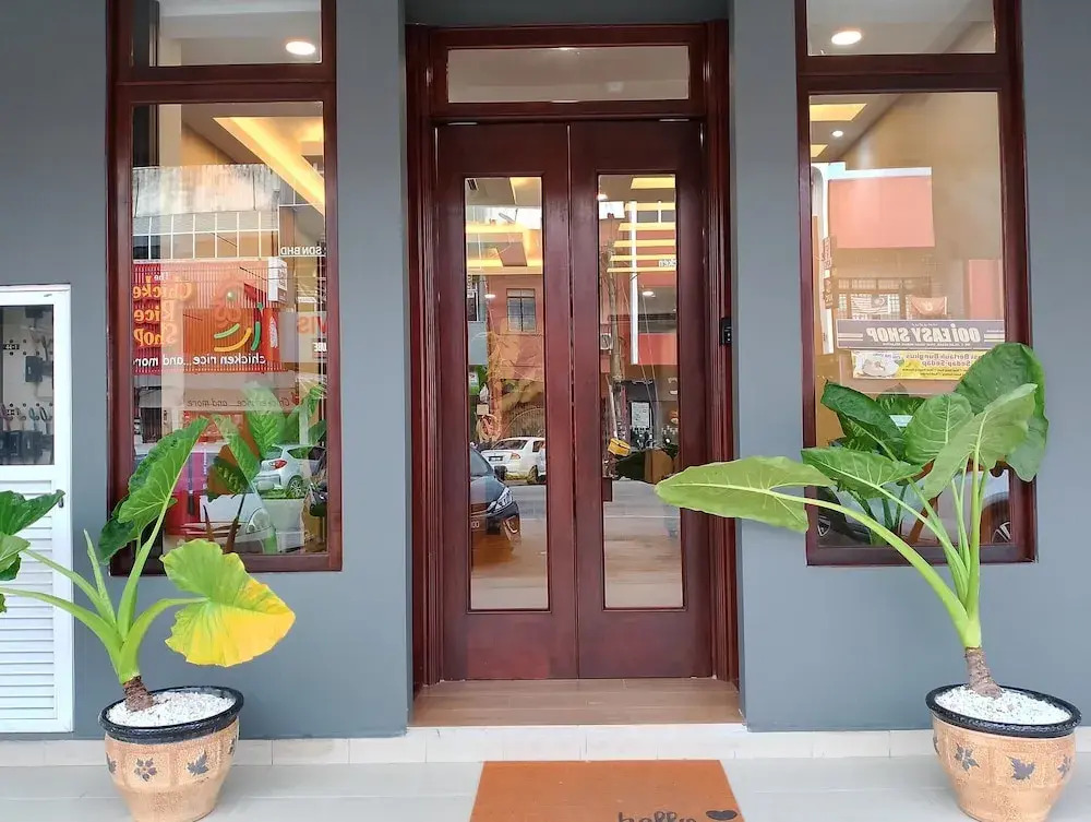 Sh Garden Hotel