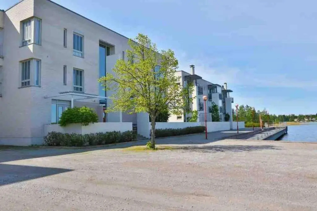 Spacious Apartment Close to the sea With 2 Patios
