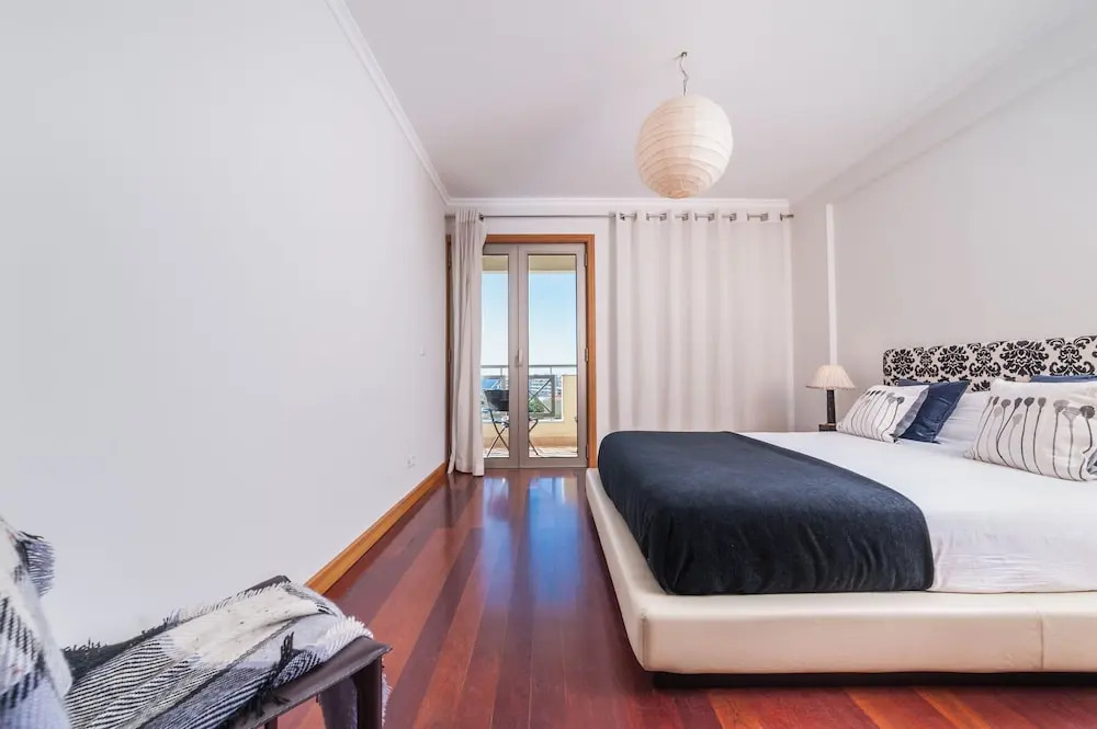 Falésia Apartment by MHM
