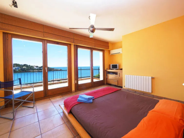 Holiday Home Almadrava