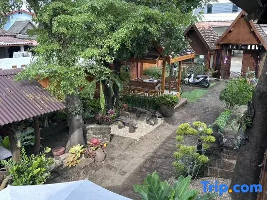 Thai Tom s GuestHouse
