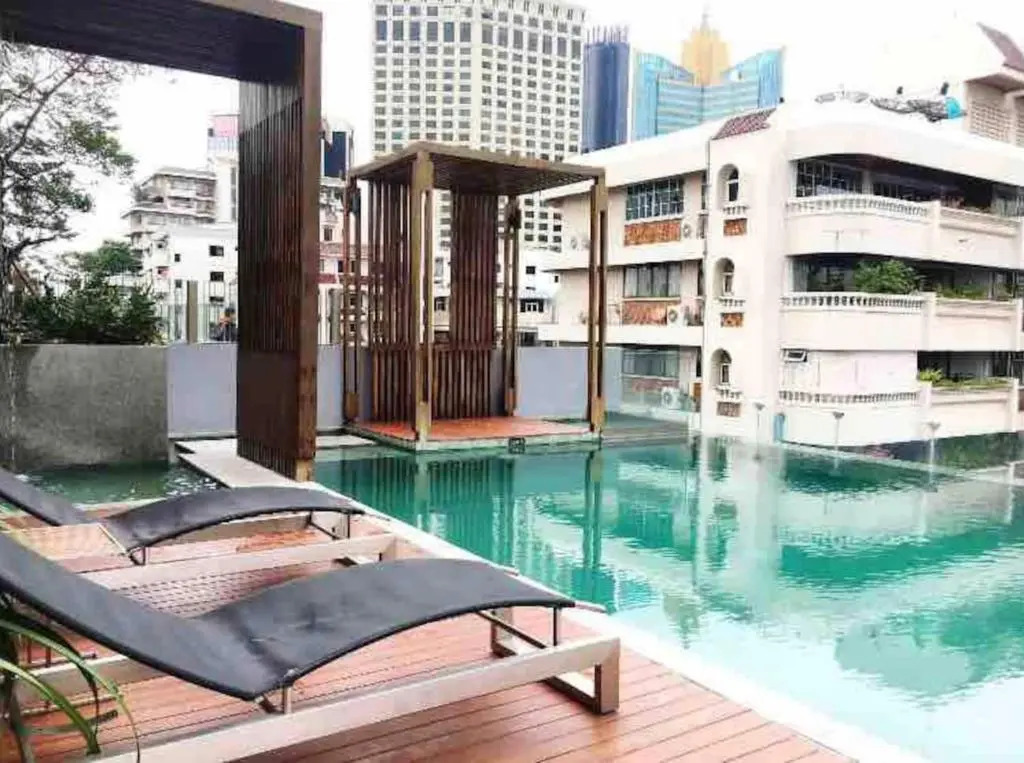 Stylish room ,2beds, Free Wi-Fi,Netflix, BTS Asok, Sukhumvit