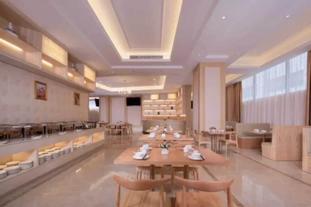 Vienna International Hotel (Guilin Seven Star Park, Polytechnic University, Dongxi Alley)
