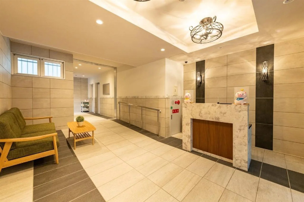 Happy Osaka House