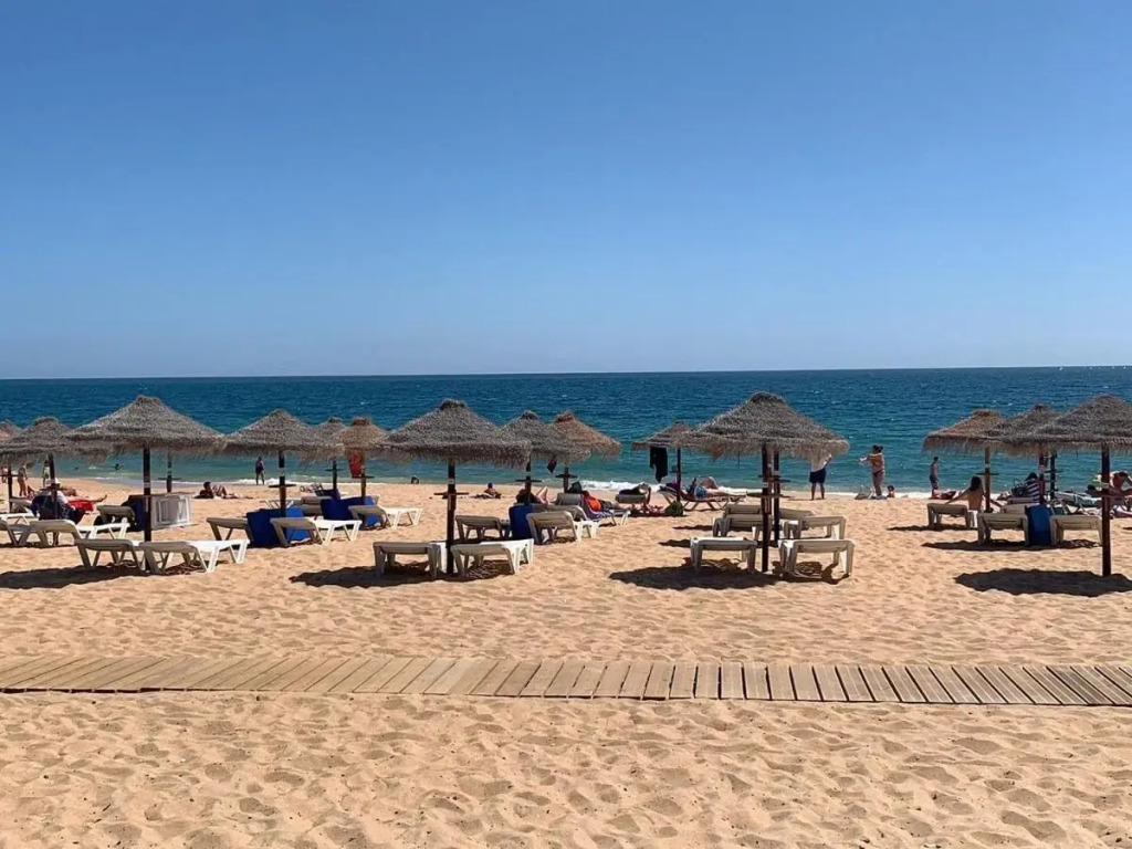 Quarteira Home Beach ¦ Férias Tranquilas a 1KM da Praia