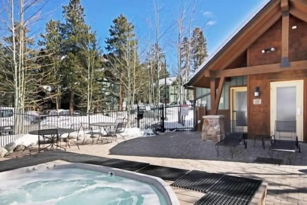 Fun And Relaxation In A Mountain Vacation Getaway 3 Bedroom Home by RedAwning