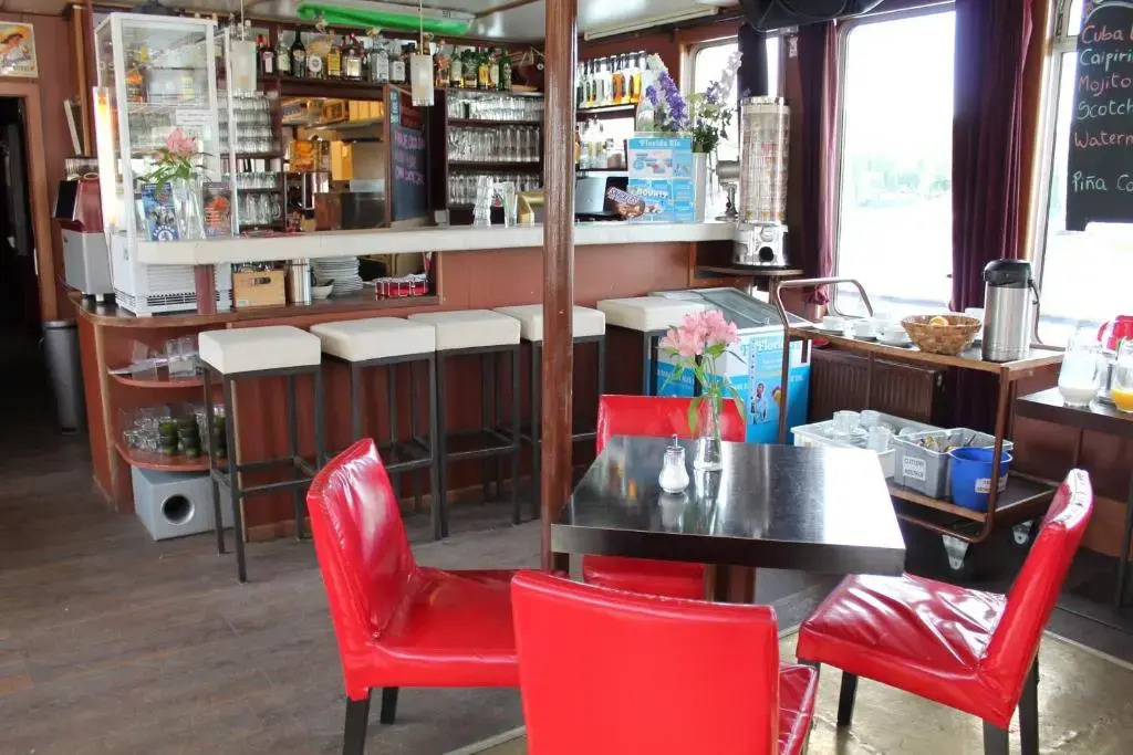 Shipotel-Berlin GmbH, Shipotel Eastern & Shipotel Western