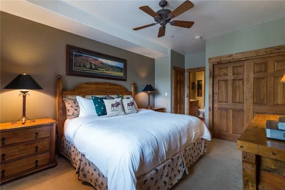2211 Timberline Lodge, Trappeur's Crossing Apartment 1
