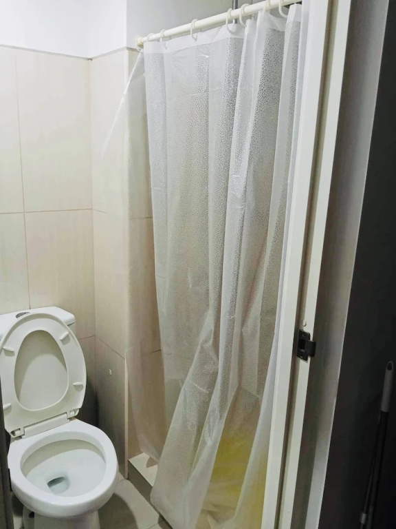 Gentle Pasay City Apartment for Rent - Perfect Family Getaway Near Mall of Asia