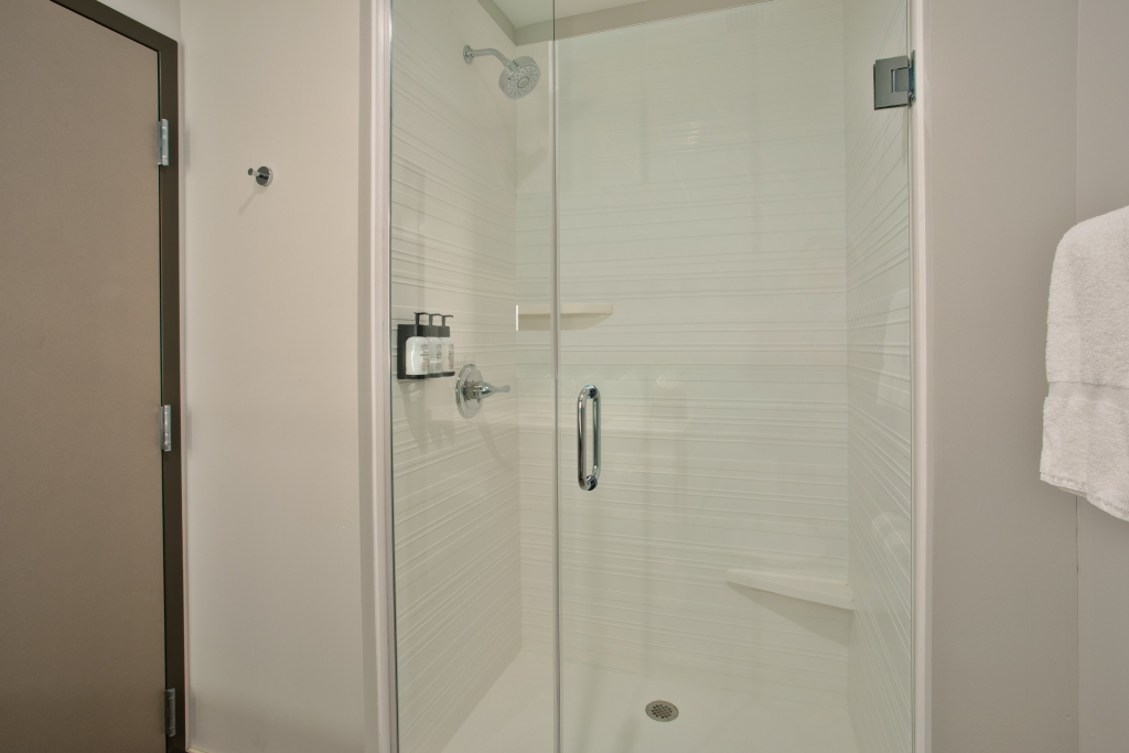 avid hotels - Detroit - Warren by IHG