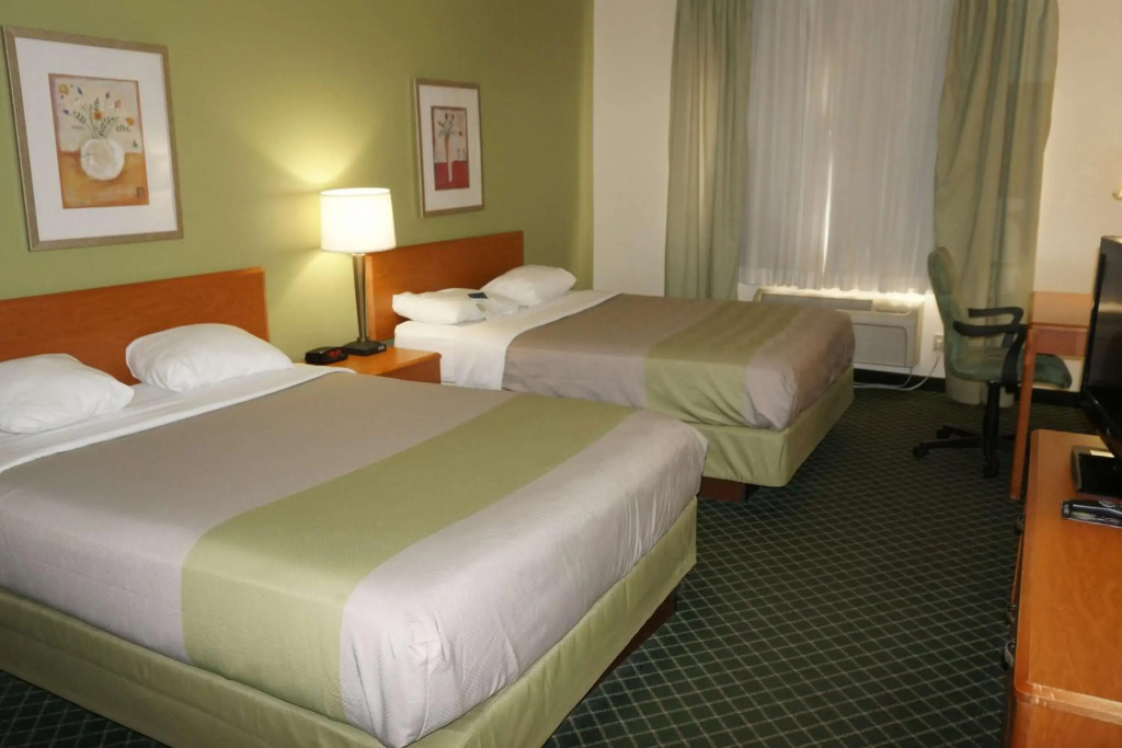 Motel 6-Anderson, IN