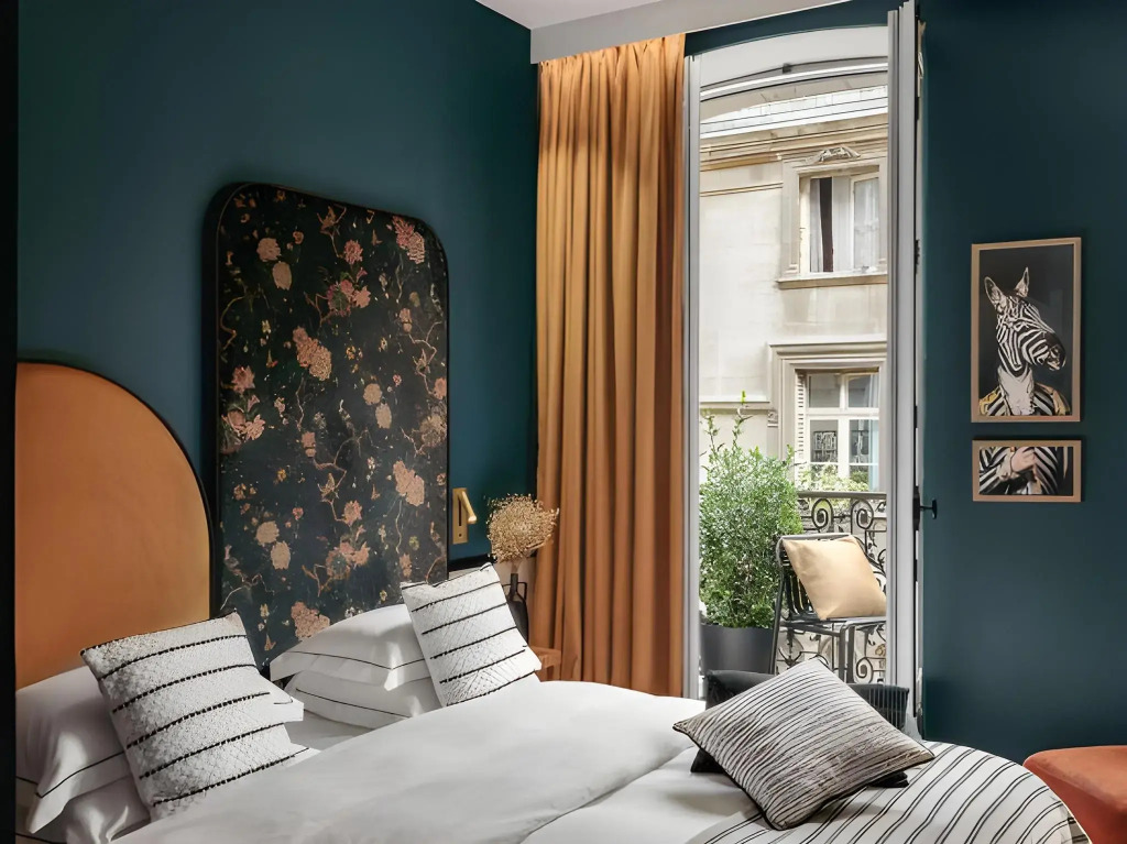 Dandy Hotel