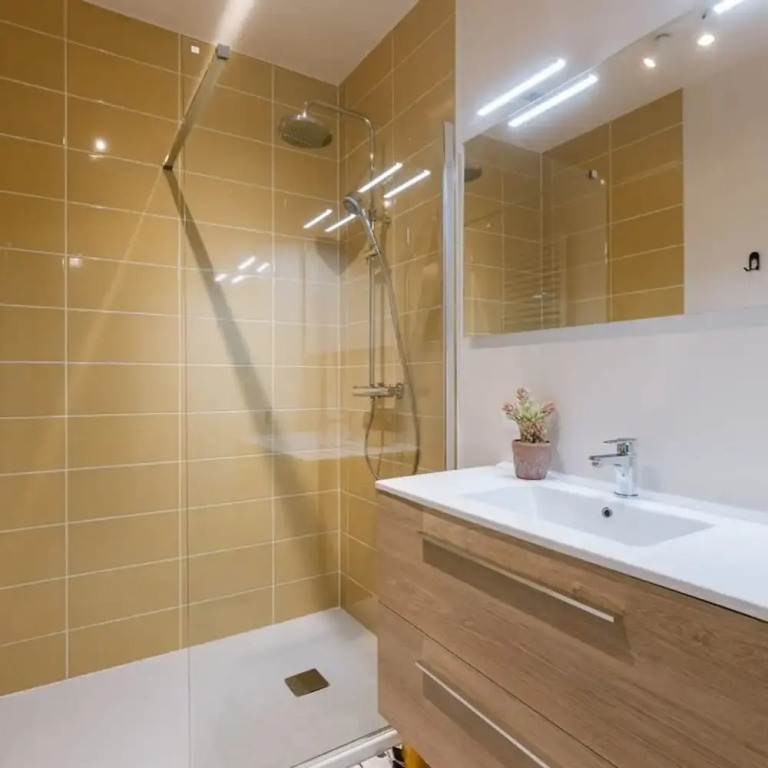 Lovely new Apartment Within the Historic Vives University Site in Ostend