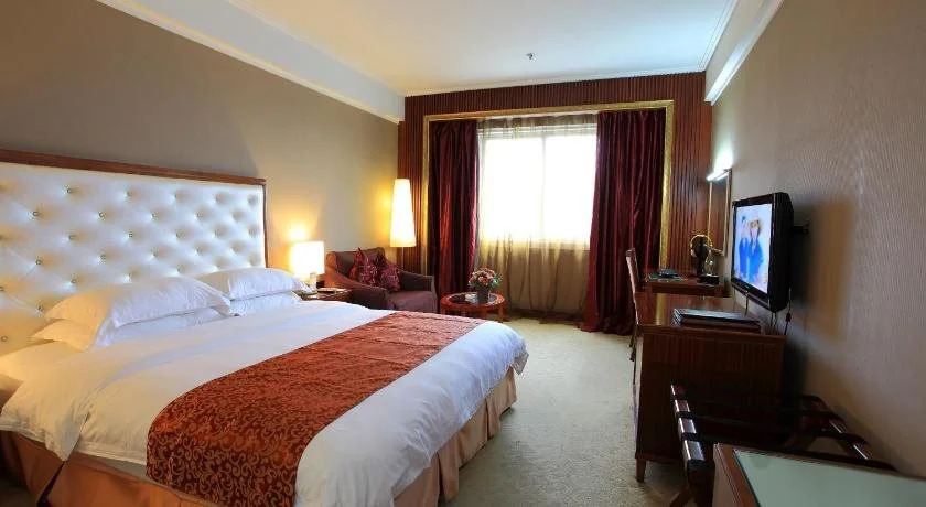 Longwei Hotel