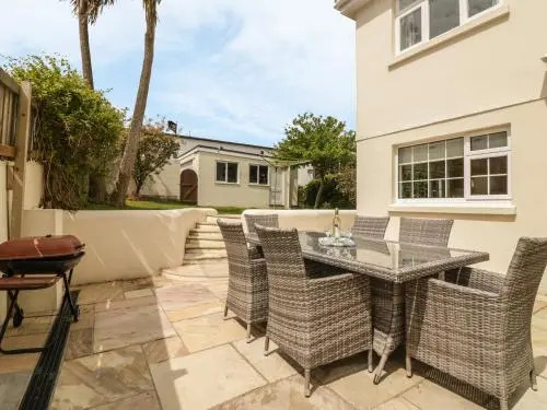 Marine Cottage