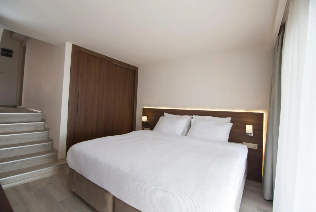 Neopol Hotel Deluxe