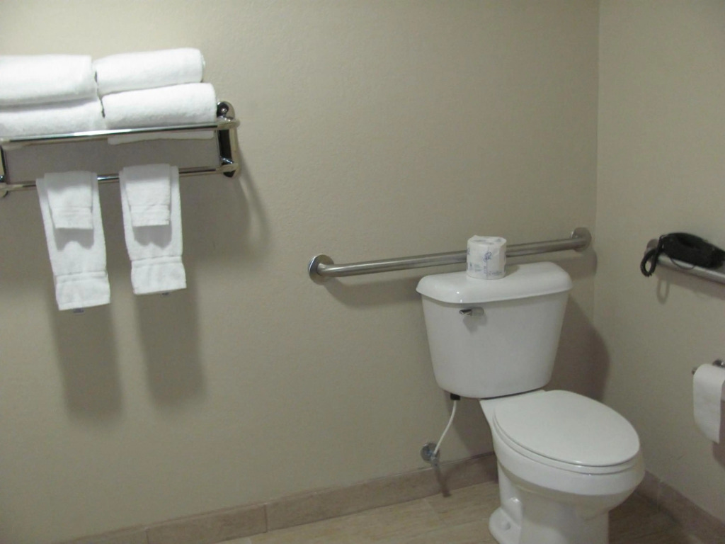 Cobblestone Inn & Suites - Fort Dodge