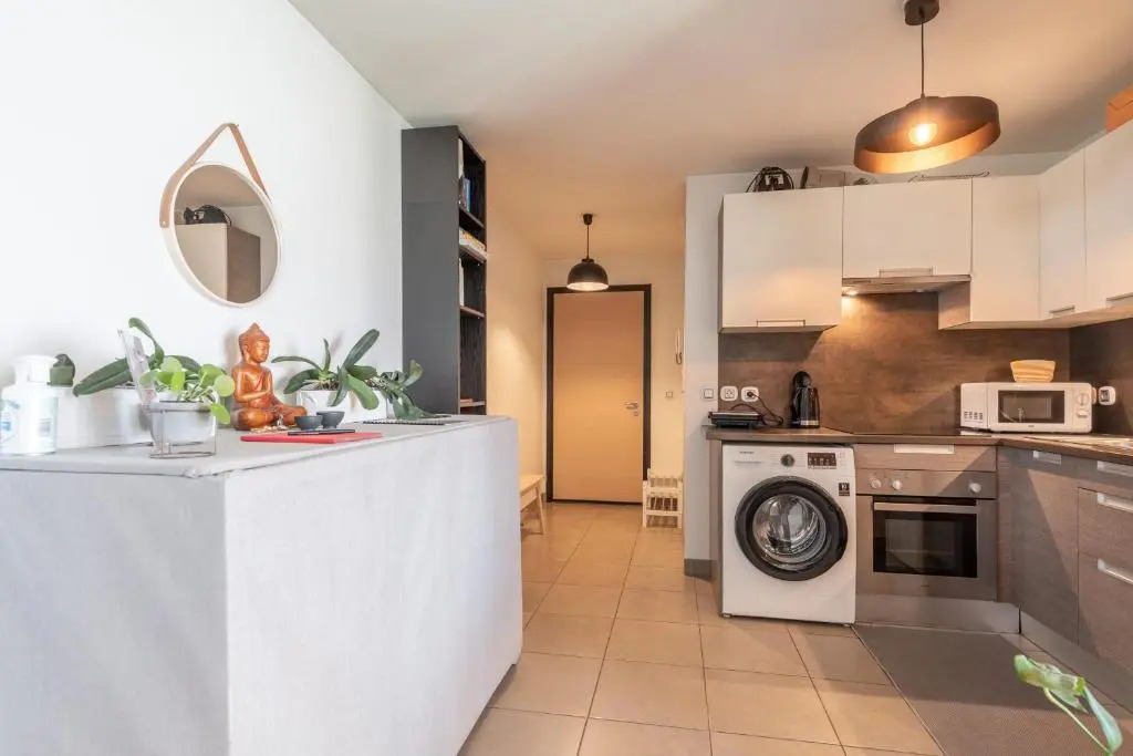 Apartment for 2 600 meters from the lake