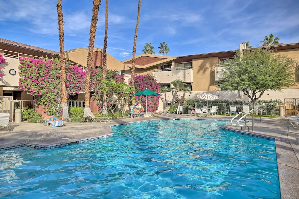 Walk to Dtwn Palm Springs: Condo w/ Pool Access