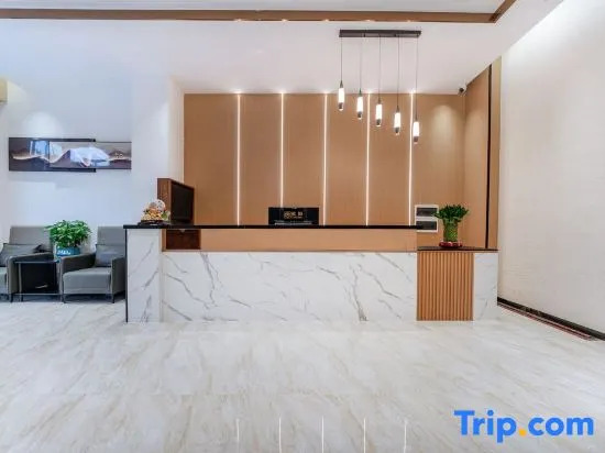 Wu Ming Holiday Hotel -LRB-bus statKangkang he city hotel