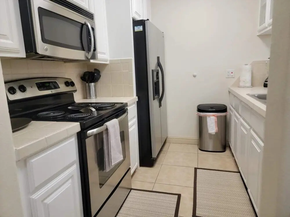 EZ Walk to Beach Poolside 1st Floor Updated 2 Bedroom Home by Redawning