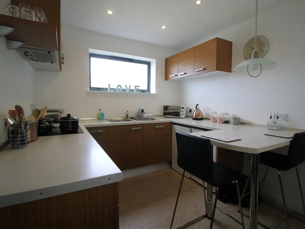 Radyr Place Apartments by Cardiff Holiday Homes
