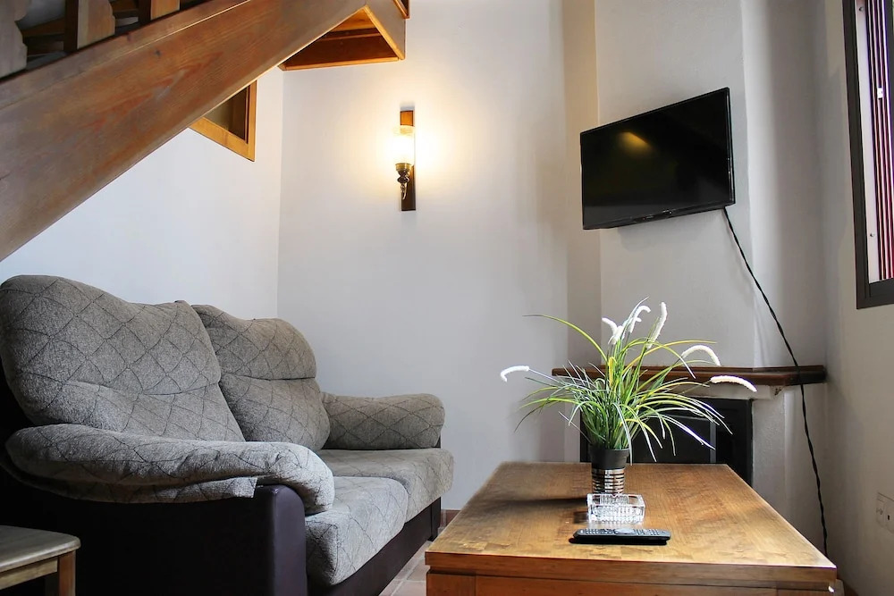 Apartamentos Real Fábrica Hojalata