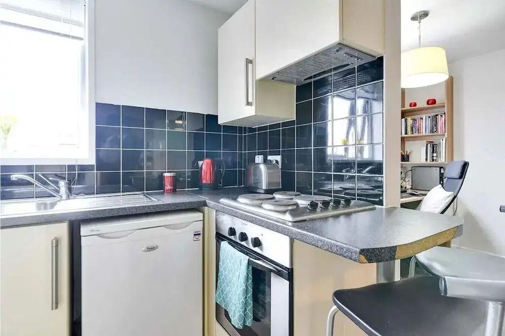 Student Only Luxury Apartment at Islington Near Emirates Stadium