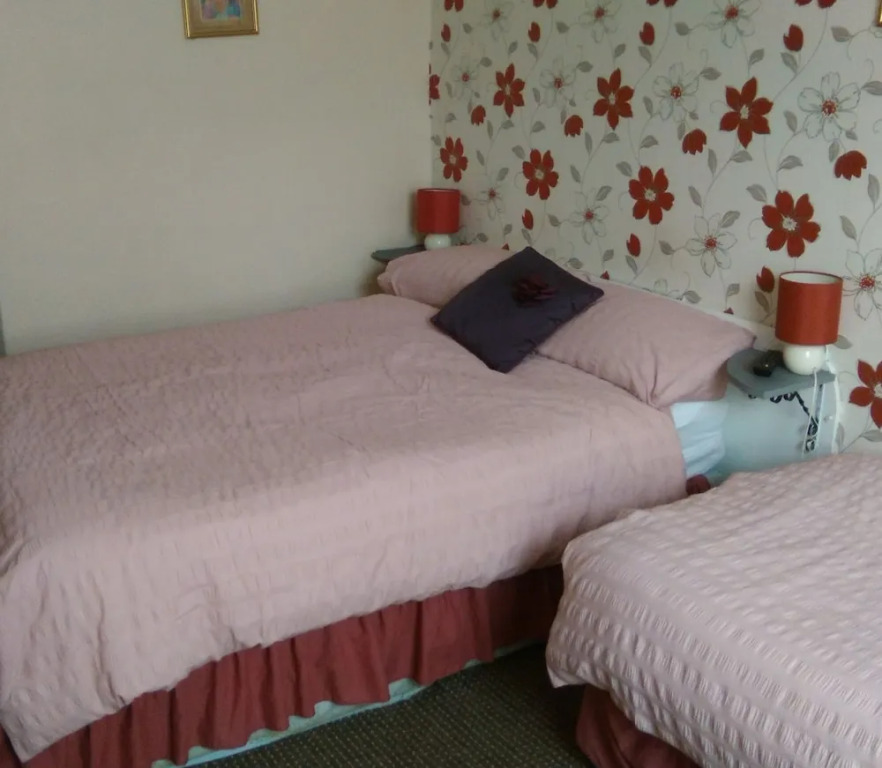 leedshouse guest house