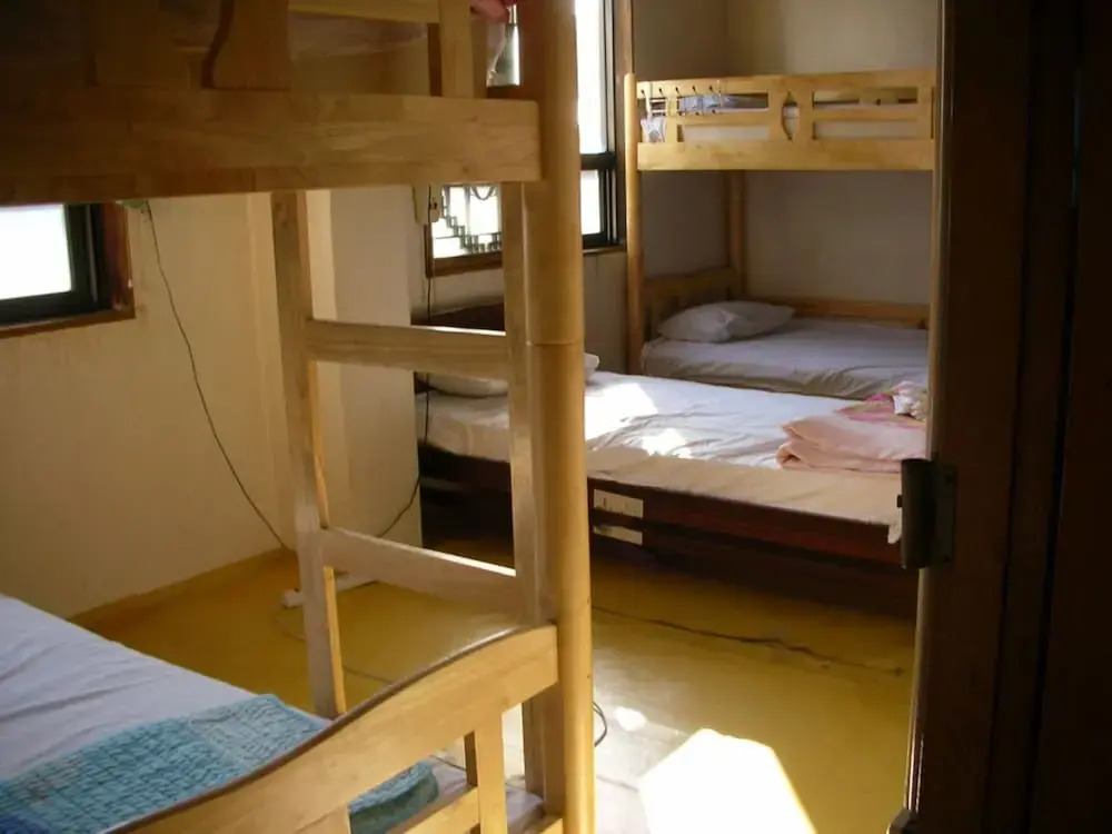 Hanjin Hostel