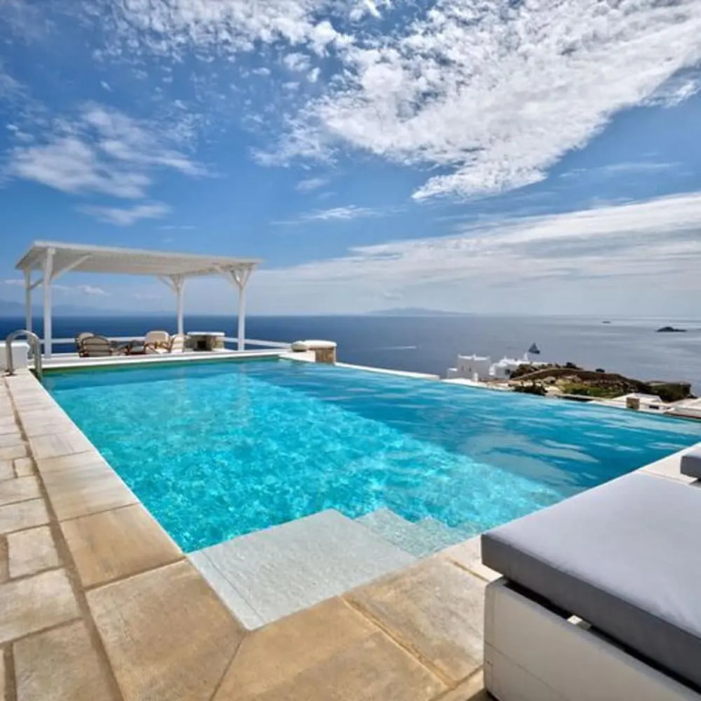 Stunning Villa With Panoramic View