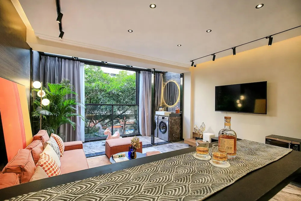 Lemmy Hotel (Guilin Two Rivers & Four Lakes Elephant Trunk Hill Branch)