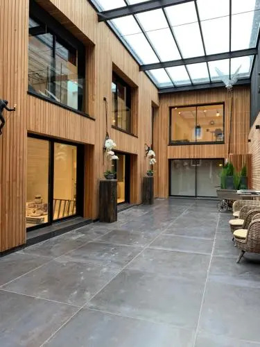 Victorias House
